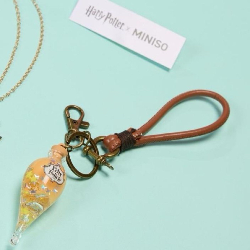 Harry Potter Keychain Harry Potter Felix Felicis Keychain - Glow In The ...