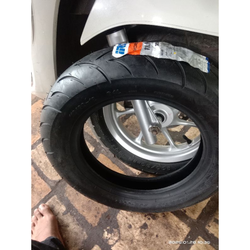 Jual Ban tubeless irc 110-90-12 Scoopy donat belakang | Shopee Indonesia
