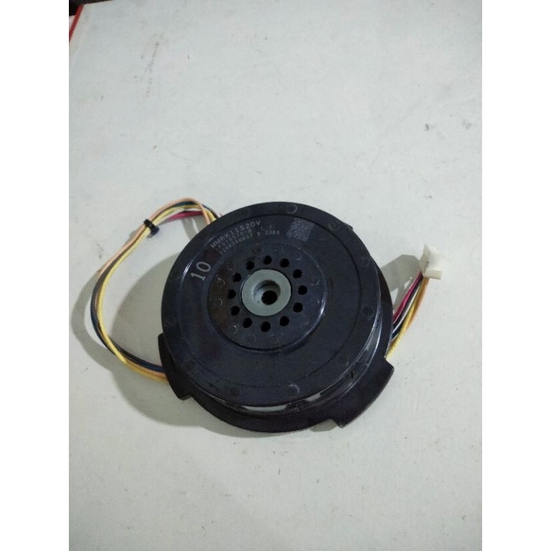 jual-dinamo-motor-fan-ac-daikin-inverter-ftkq15-35svm4-uvm4-soket-putih