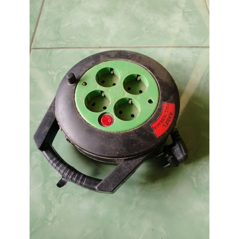 Jual Stop Kontak Roll Bulat 4 Lubang 10M Merek Dexta (Kondisi Mati ...