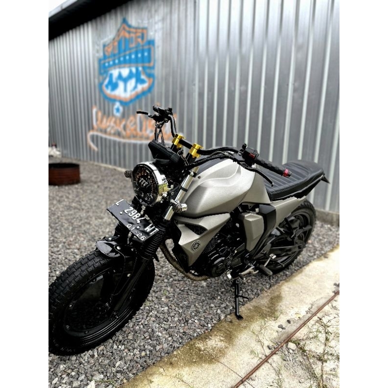 CUSTOM MODIFIED YAMAHA 155CC INJEKSI