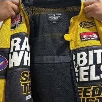 Jual Jaket motor preloved edisi spesial rabbit and wheels second jaket