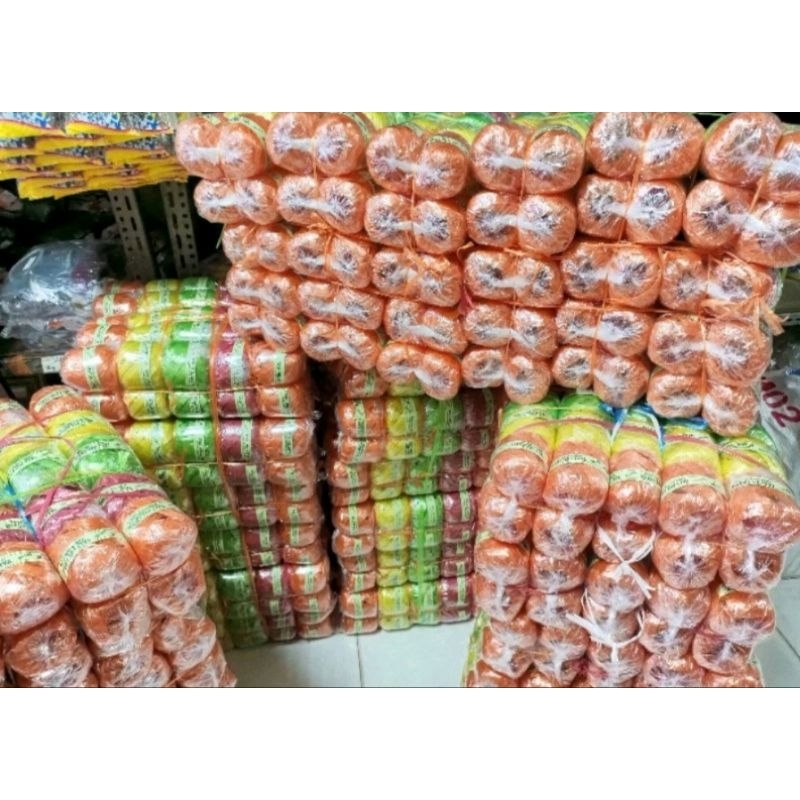 Jual 50 roll Tali Rafia Roll warna eceran Rp,2000.- tali plastik ...