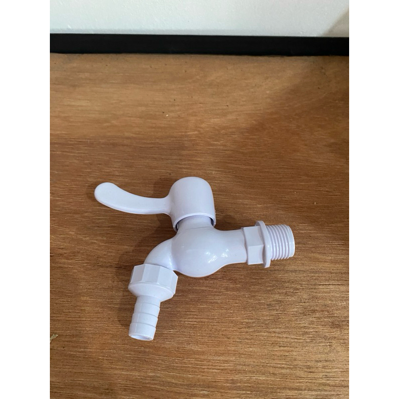 Jual KRAN TEMBOK PVC PLASTIK UKURAN 1/2 INCH MODEL ENGKOL / KRAN TAMAN ...
