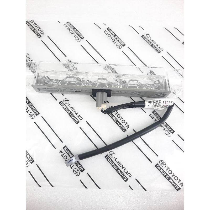 Jual Lampu Spoiler INNOVA REBORN/Lampu Spoiler INNOVA REBORN ORIGINAL ...