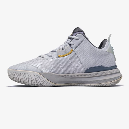 Sepatu Basket Budget-Friendly