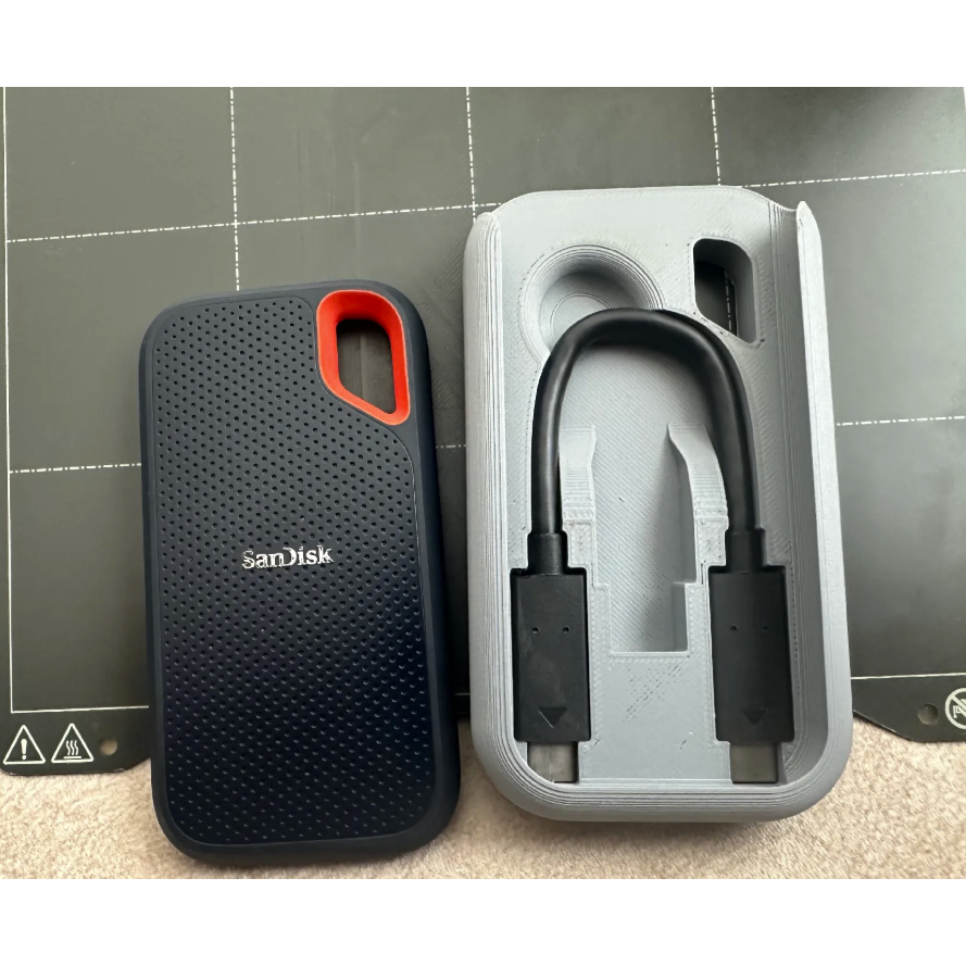 Jual SanDisk Extreme Portable SSD e61 Compact case organizer | Shopee ...