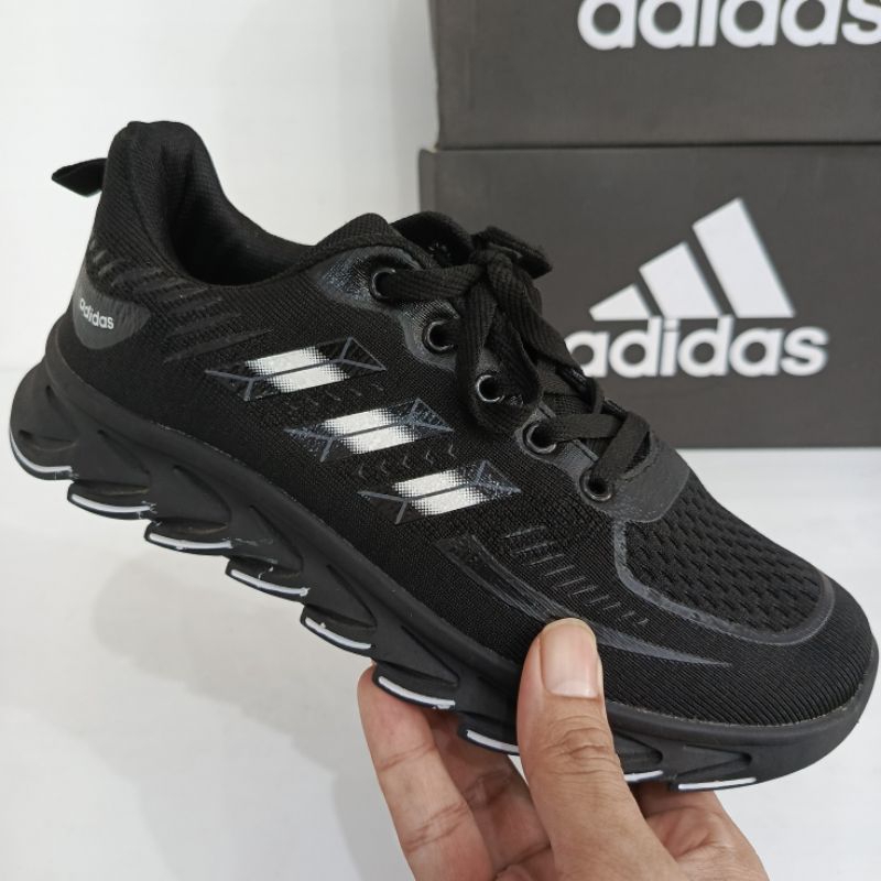 Jual Sepatu Running Adidas Springblade Made In Vietnam Sepatu