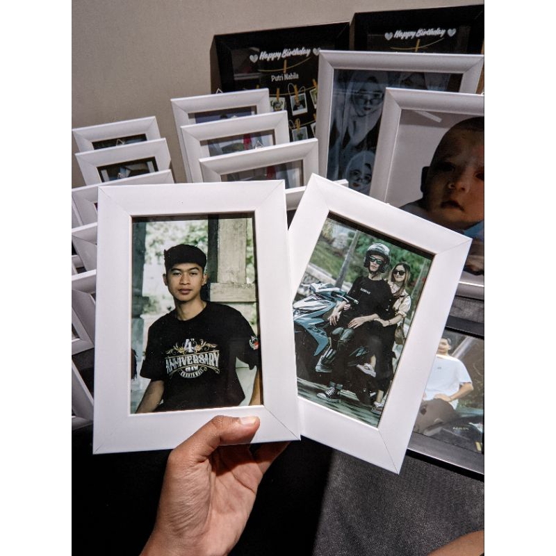 Jual (1 hari jadi) frame foto aesthetic 4R bisa request warna dan lagu ...