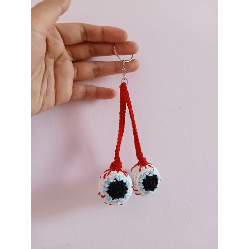 Jual Red eyes keychain / Gantungan bola mata by req | Shopee Indonesia