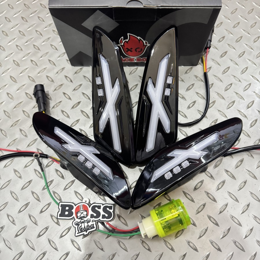 Jual RACE BOY Indicator Sein LED X Model Storm Moto Black Glossy Vespa ...