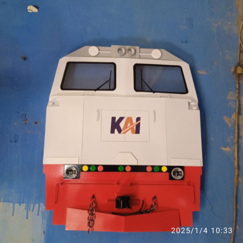 Jual kereta api lokomotif CC206 hiasan dinding tinggi 43cm lebar 36cm ...
