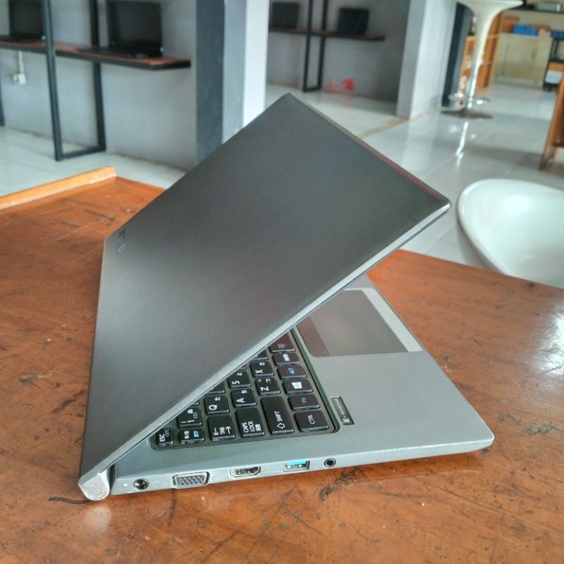Jual laptop second bergaransi Toshiba dynabook R63 core i5 gen8 ram 8gb ...