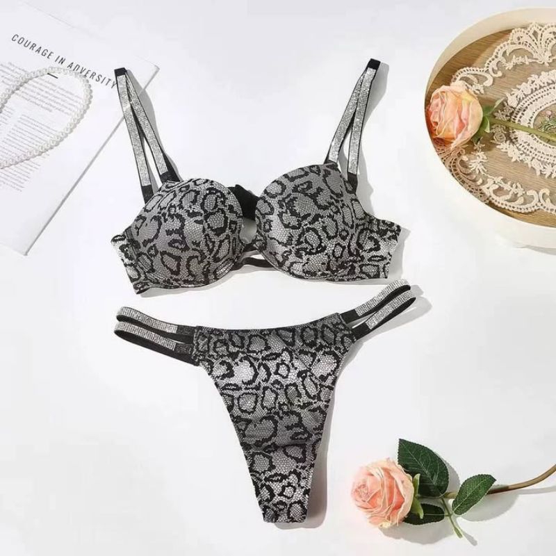 Jual [BRA SET - CUT LABEL] Pi Es 8040 Rhinestone Double Strap Snake ...