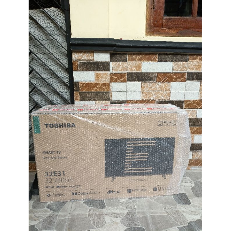 Jual Toshiba smart TV 32inc ,YouTube, netflix, baru segel garansi resmi