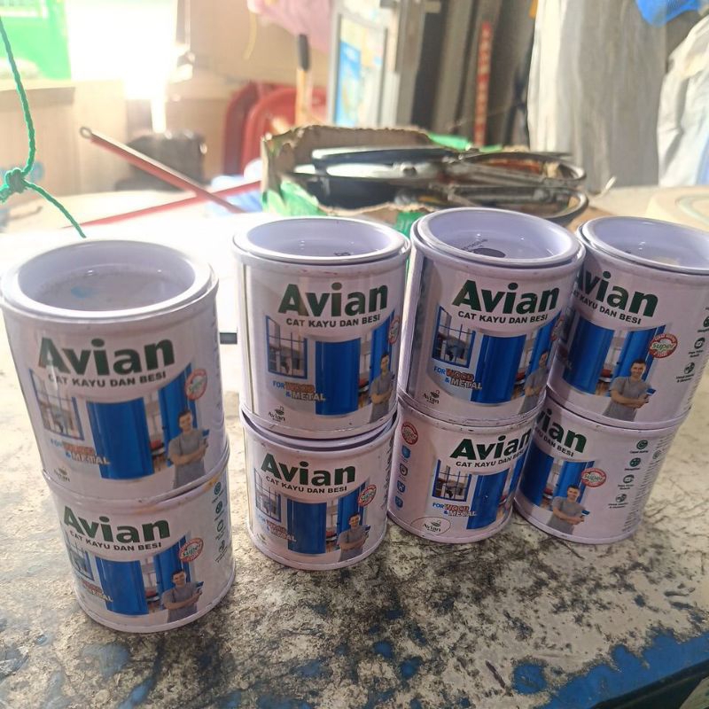 Jual Avian Cat Kayu Dan Besi (kaleng kecil) | Shopee Indonesia