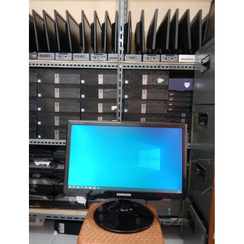 Jual Monitor samsung 19 inci siap pakai mulus bergaransi | Shopee Indonesia