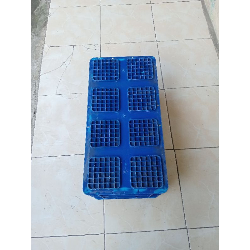 Jual box container 6656 size 67x33x28.cm bekas ready warna hijau & biru ...
