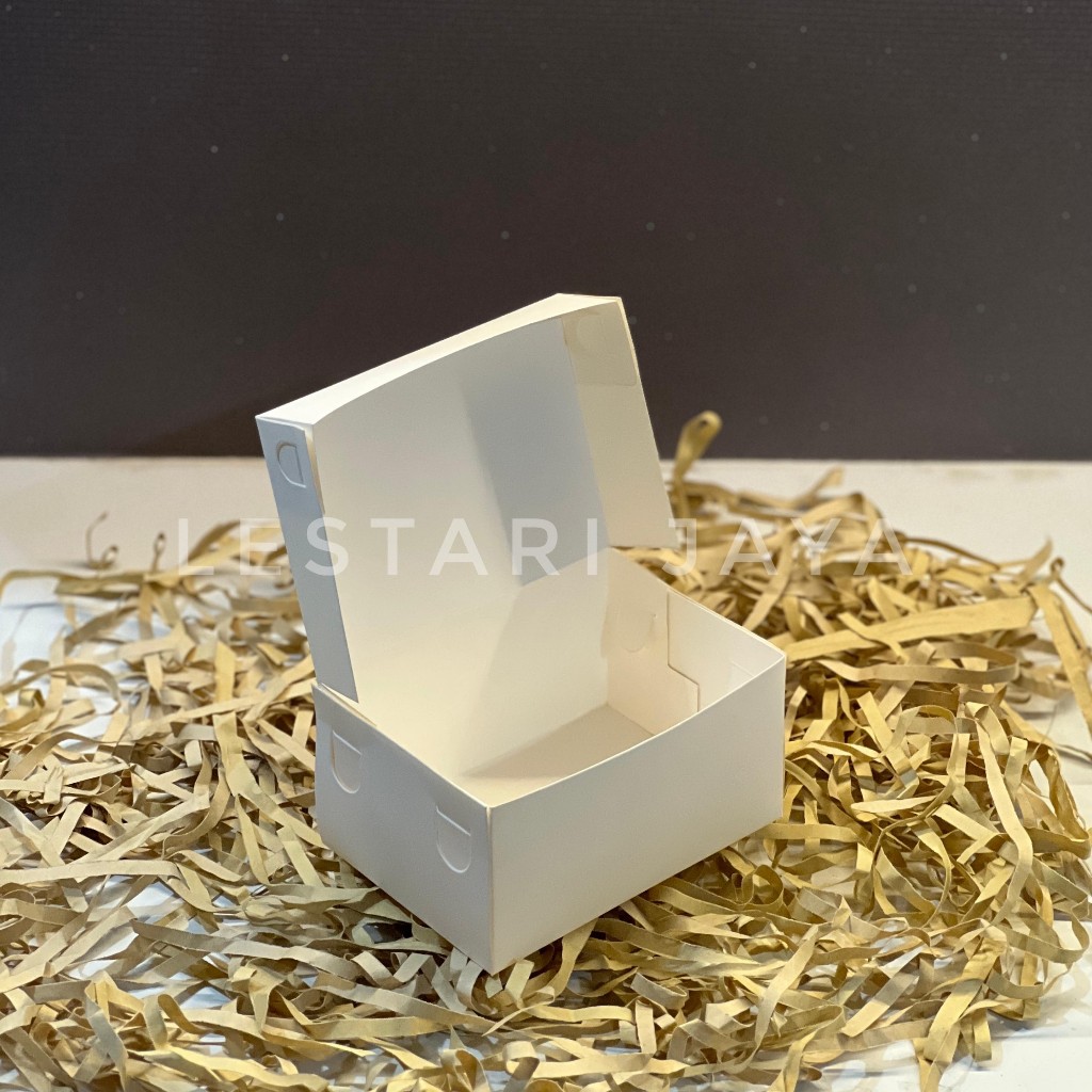Jual Box Ivory Putih 14x10x7 CM Untuk Kotak Brownies Kue Roti Snack ...