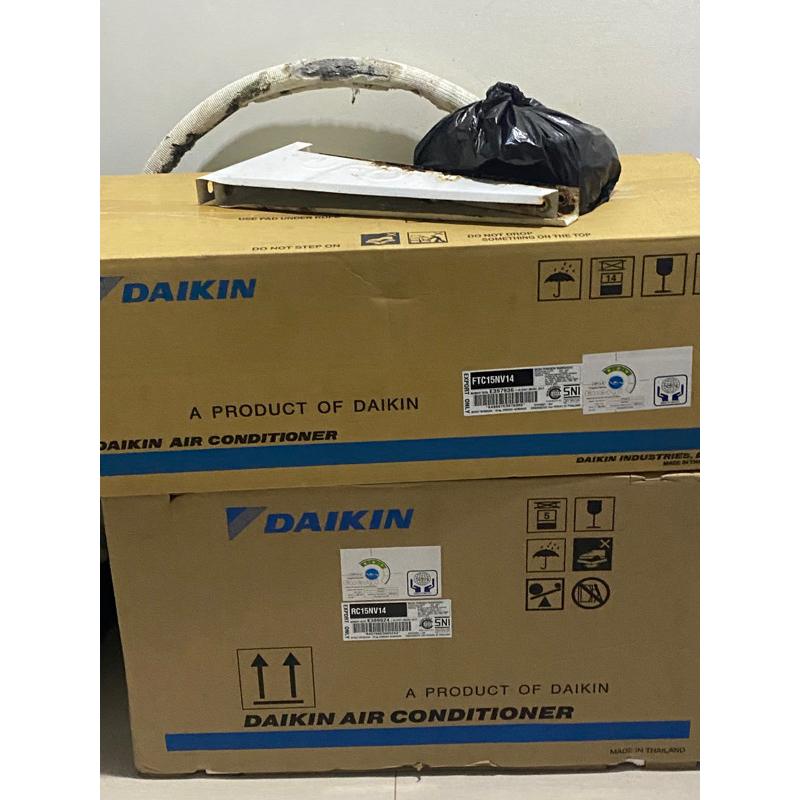 Jual DAIKIN AC 1/2 PK bekas | Shopee Indonesia