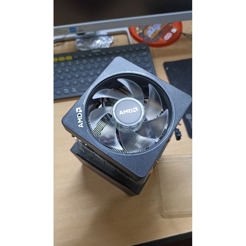Jual AMD Wraith Prism RGB LED CPU Heatsink Cooler | Shopee Indonesia