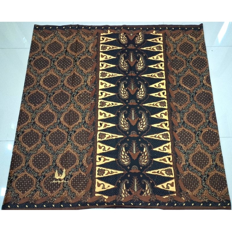 Jual LAR GURDA KESIKAN, Sarung Batik Tradisional | Shopee Indonesia