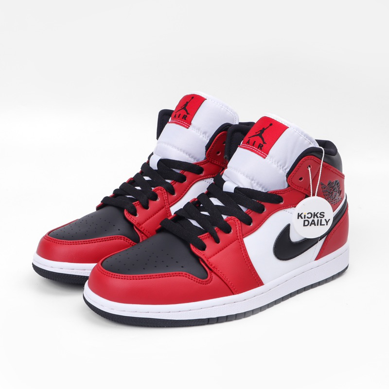 Sneakers Air Jordan Mid Chicago Red Black Toe