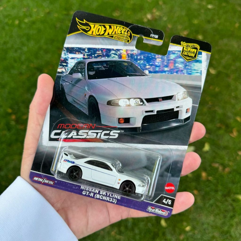 Hot Wheels Car Culture Modern Classics Nissan Skyline GT-R