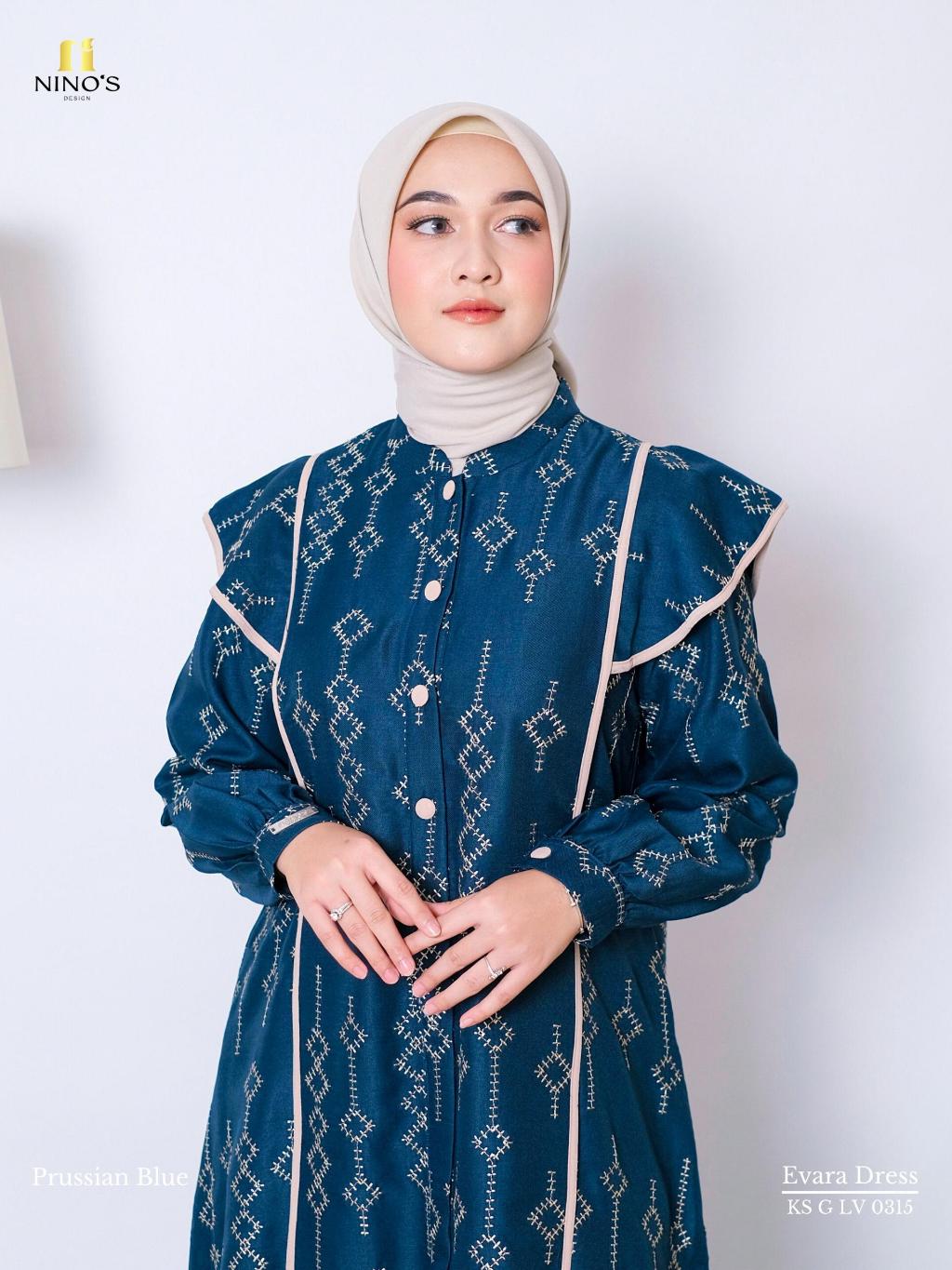 Evara Dress