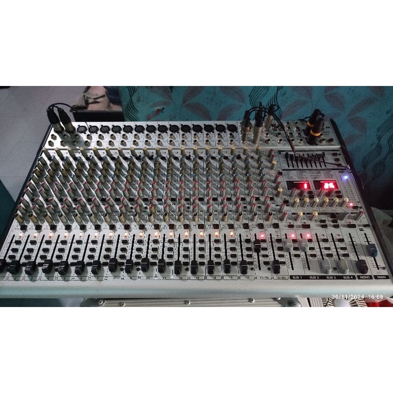 Jual MIXER BEHRINGER SL2442FX PRO ( MULUS TERAWAT) | Shopee Indonesia