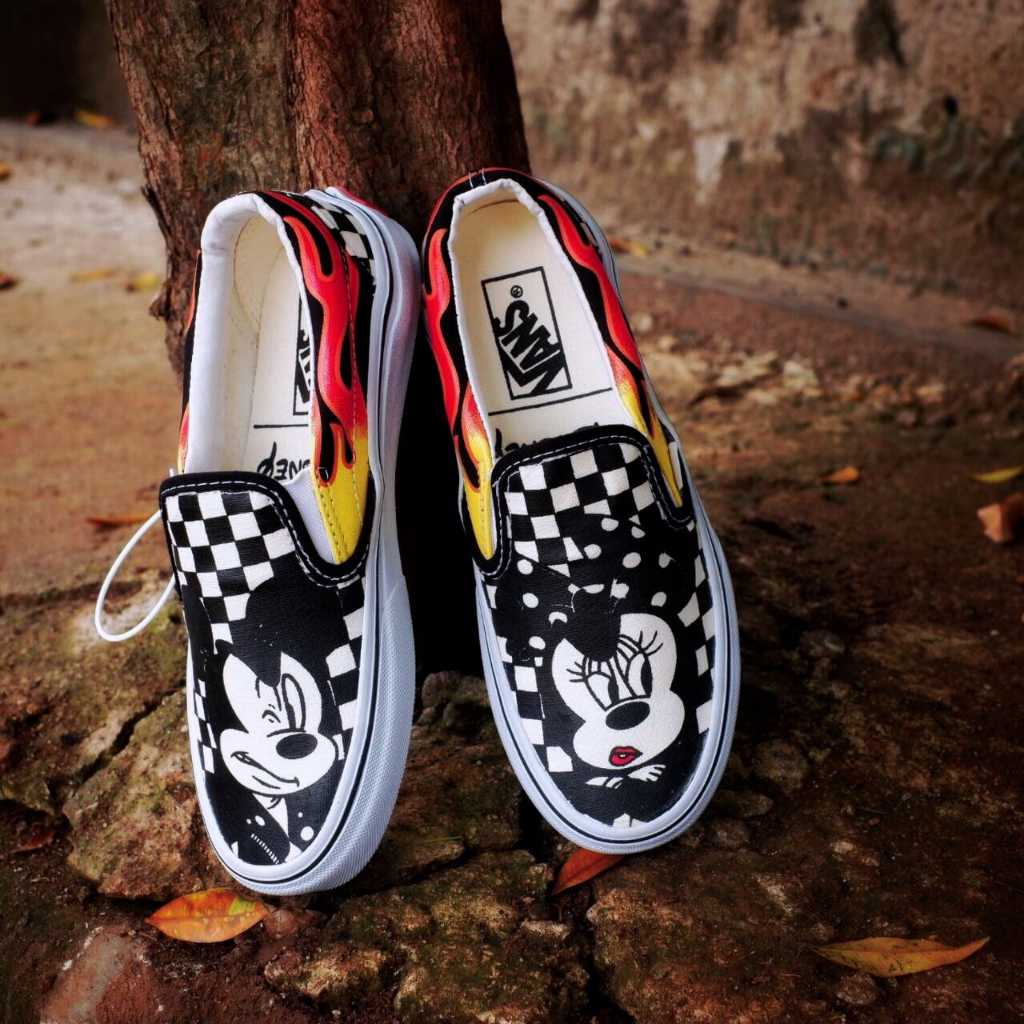 Disney Mickey Mouse Disney Sliders Vans Vans Mickey Minnie Womens Mens