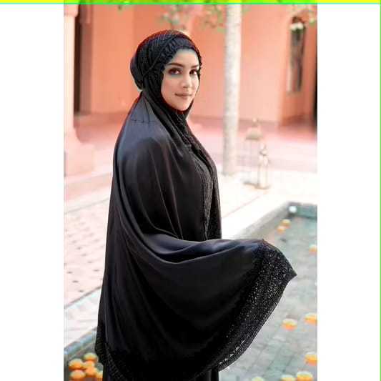 Jual Buttonscarves Signature Lace Prayer Robe Black | Shopee Indonesia