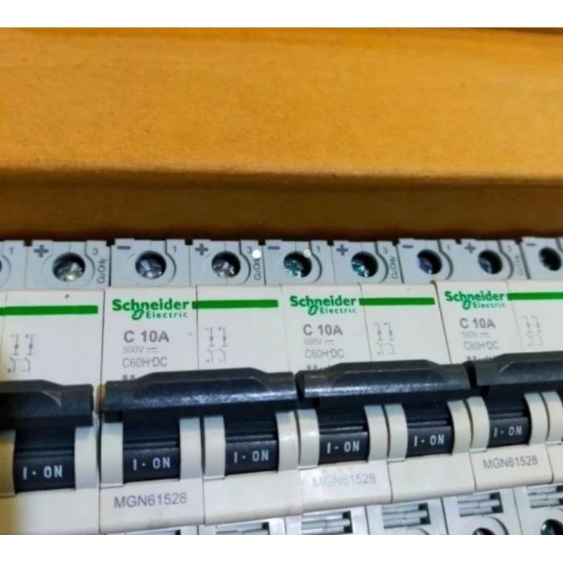 Multi 9 OEM LS-Schalter C60H-DC 2-polig 6A C-Char. 500V-DC UL1077