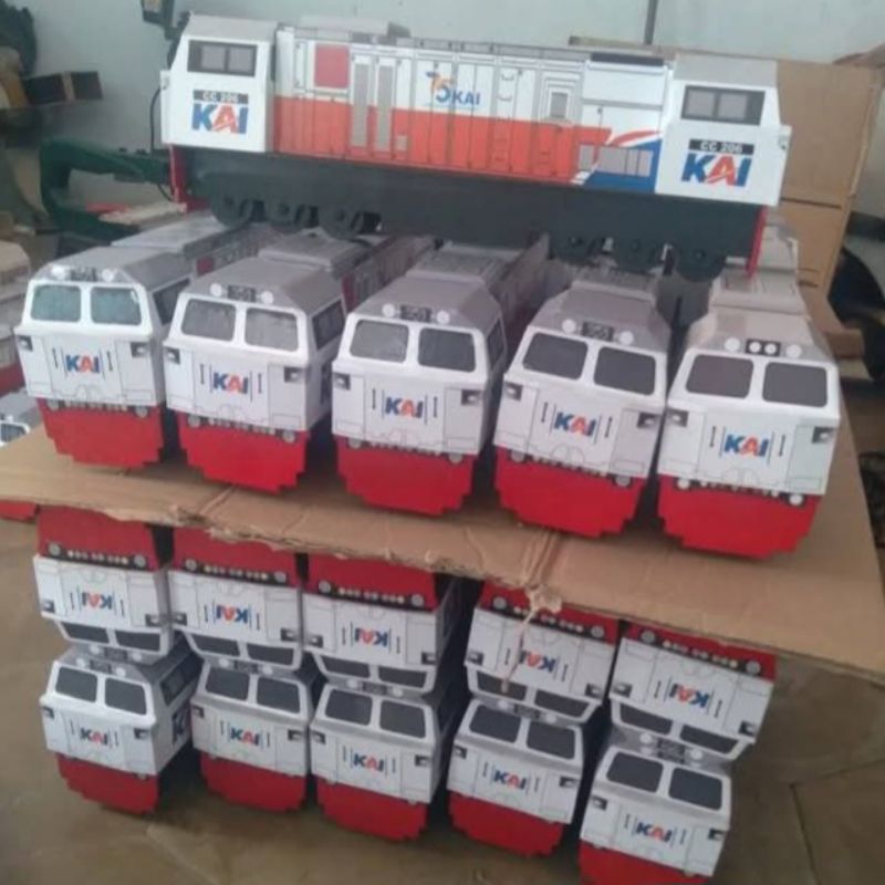 Jual Miniatur Kereta Api Indonesia CC206 | Shopee Indonesia