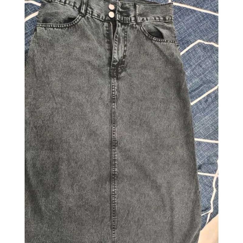 Jual BACA DESK‼️rok jeans snowblack (detail di next slide) | Shopee ...