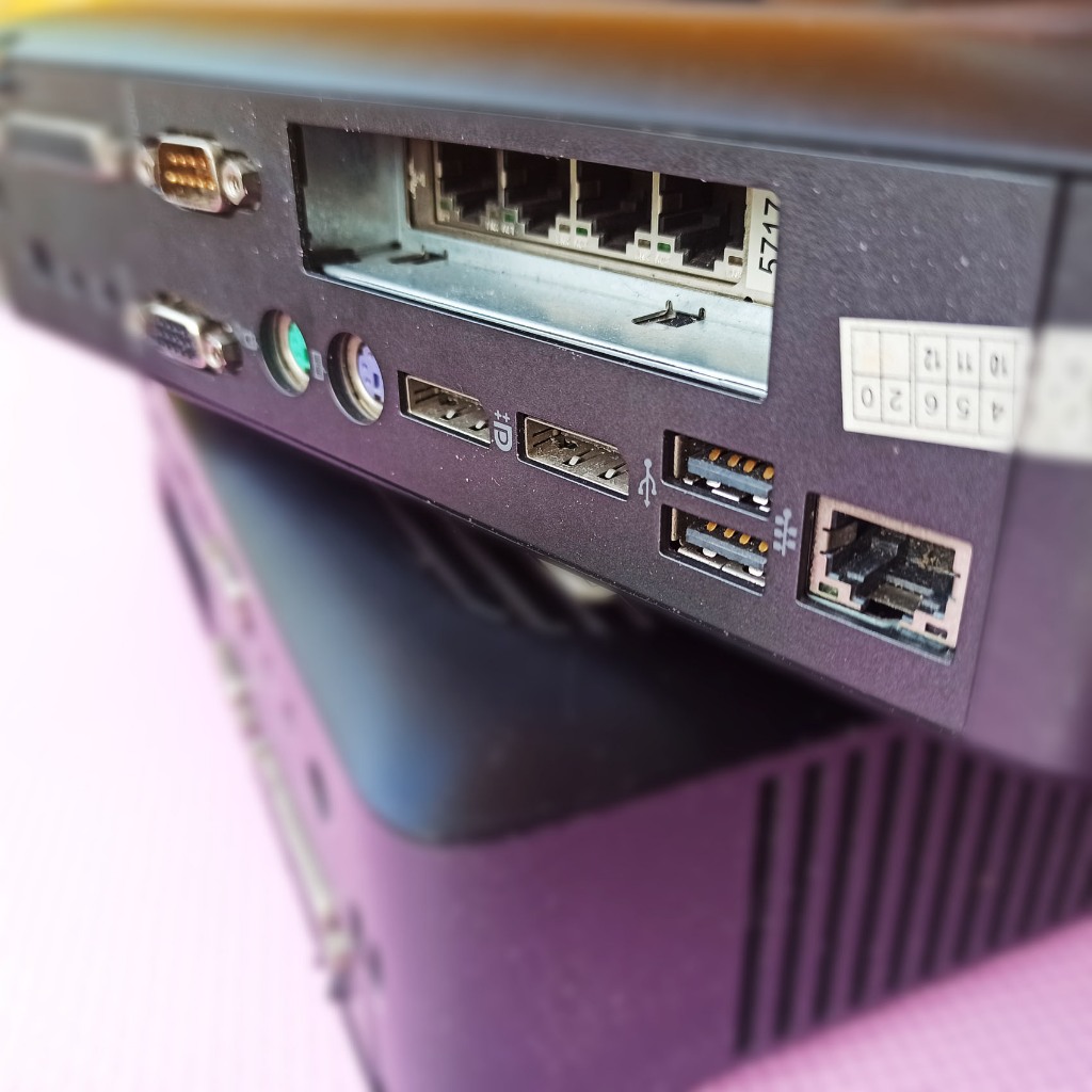 Jual mikrotik x86 4 core thread 2 ghz Industrial Mini router PC 5 ether ...