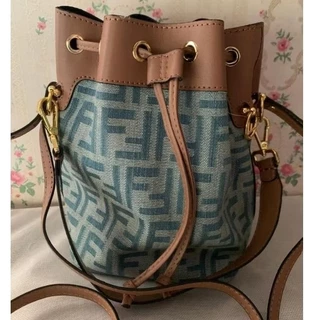 Jual tas fendy Harga Terbaik & Termurah April 2025 | Shopee Jual tas fendy Harga Terbaik & Termurah April 2025 | Shopee