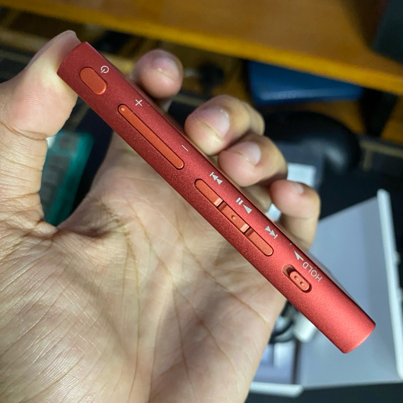 Jual Sony Walkman NW-A45 16GB internal Twillight Red | Shopee Indonesia