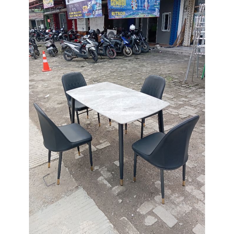 Jual Meja Makan Set Motif Marmer | Dining Set Rock Beam + 4 Kursi ...