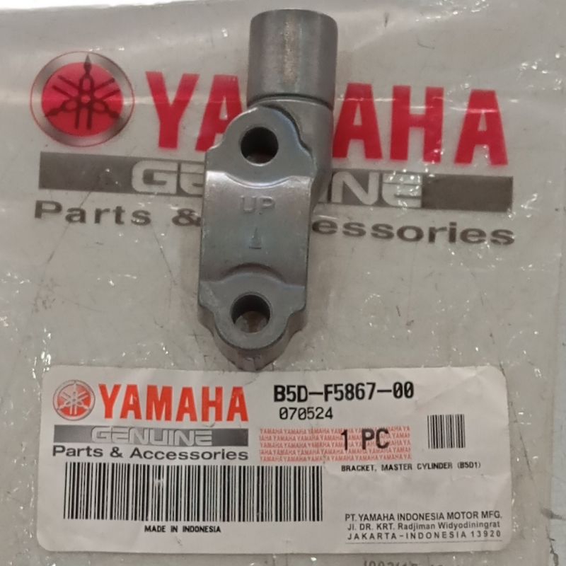 Jual BRACKET, MASTER CYLINDER (B5D1) / BRAKET DUDUKAN SPION KANAN ...