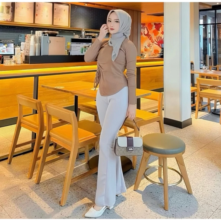 Celana Fit And Flare
