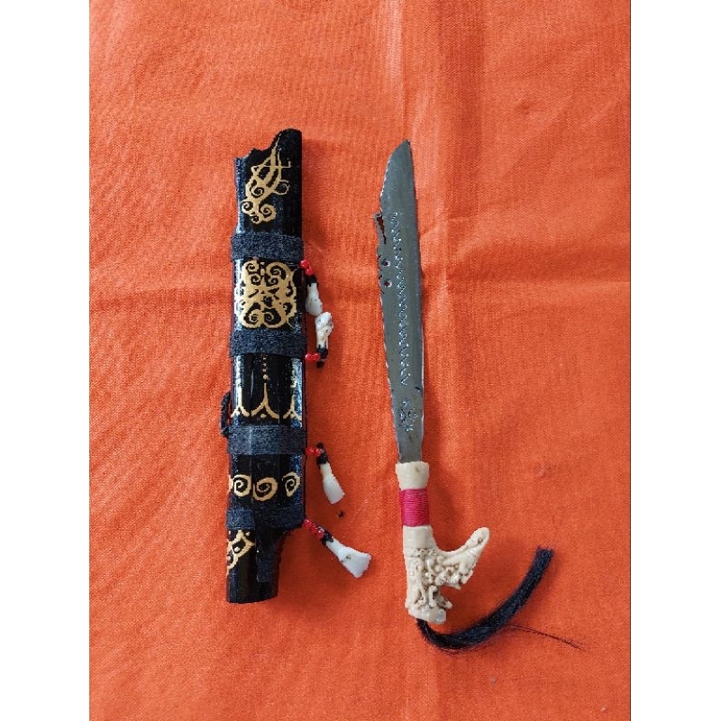 Jual mandau kalimantan senjata khas suku adat dayak | Shopee Indonesia