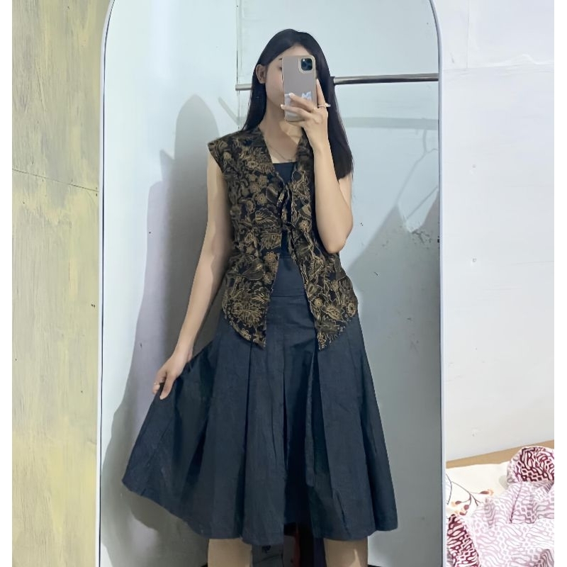Jual Rengganis Vest Batik Rompi Pakaian Wanita Batik | Shopee Indonesia