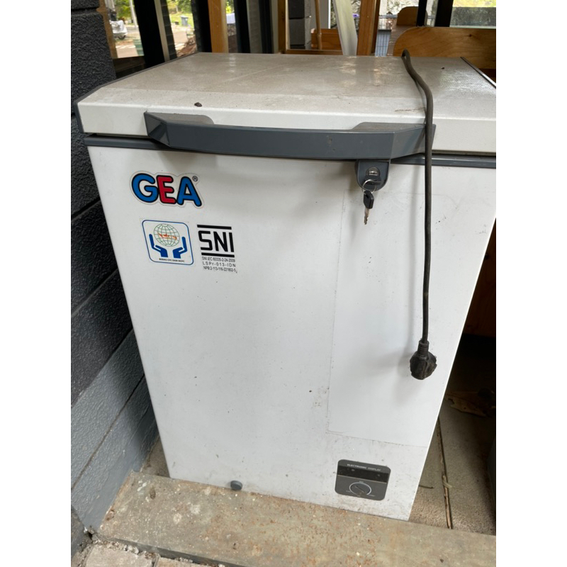 Jual SECOND Freezer GEA AB 108 R Chest Freezer Box 108 Liter Lemari ...