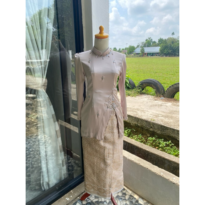 Jual AISYAH ONE SET KURUNG MELAYU ROK SONGKET | Shopee Indonesia