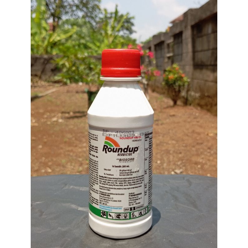 Jual Herbisida Sistemik Round Up 486 SL 200ML Pembasmi Rumput Obat ...