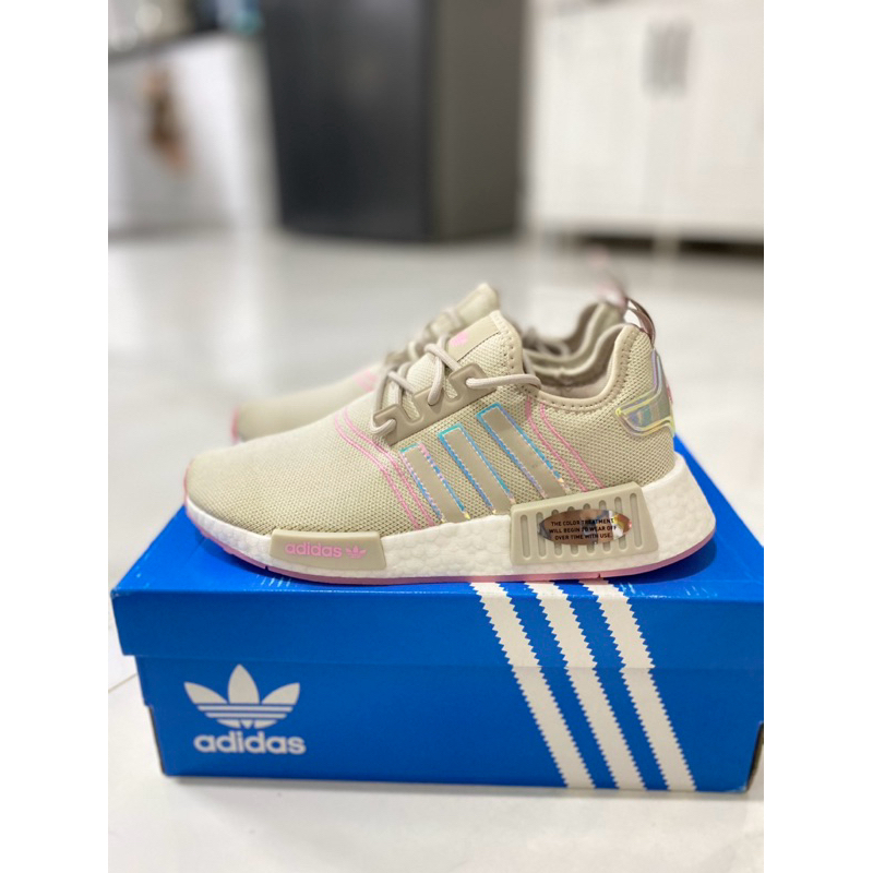 adidas gazelle silver green womens Shop Black Womens NMD R1 Lace Up Sneakers – Shoebacca