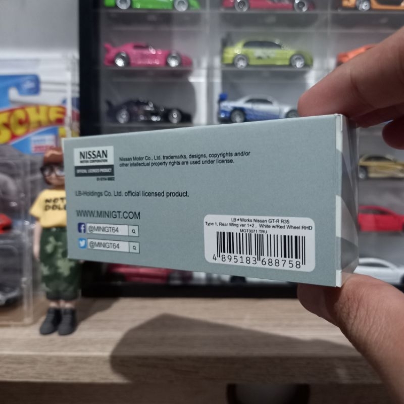 Jual Custom Box #71 Nissan GT-R R35 LBWK White ToysRUs MiniGT | Shopee ...