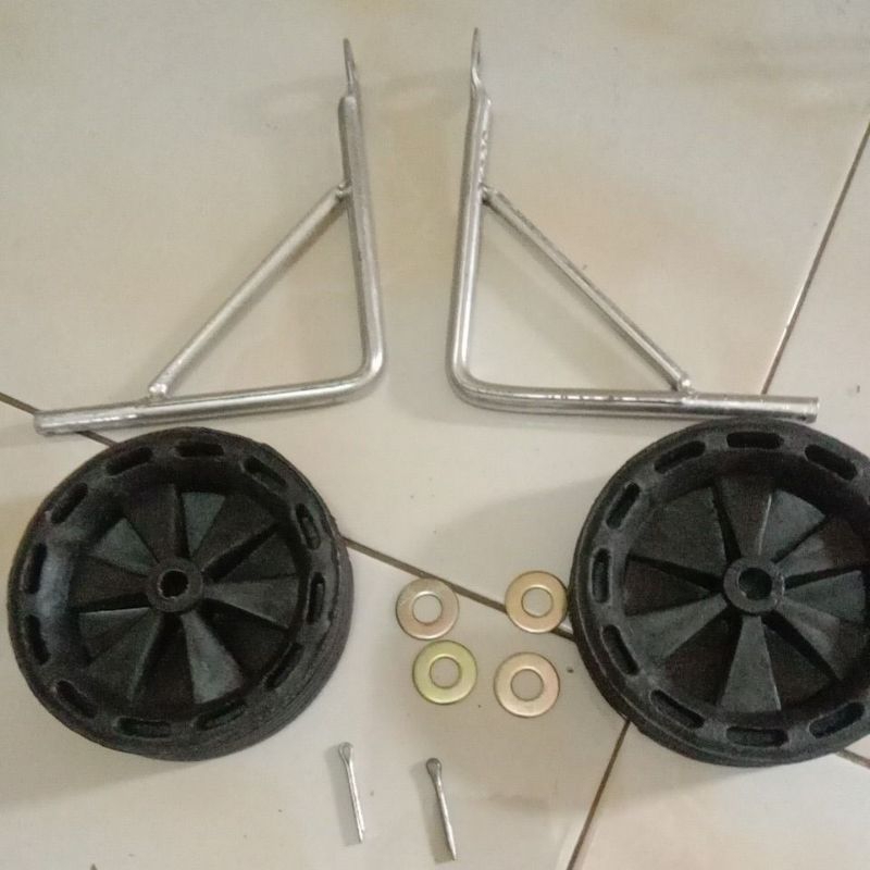 Jual 1 set roda samping sepeda ukuran 12,16,18,20 tiang besi padat kuat ...