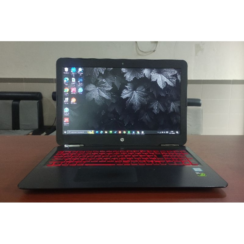 HP OMEN ゲーミングノートPC 食いつく / i7-6700HQ GTX965M